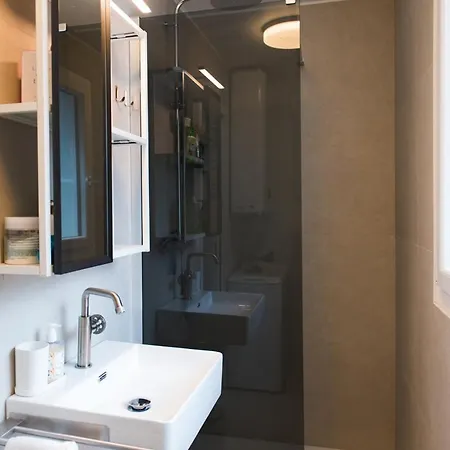Homy-paris Bed and Breakfast Παρίσι